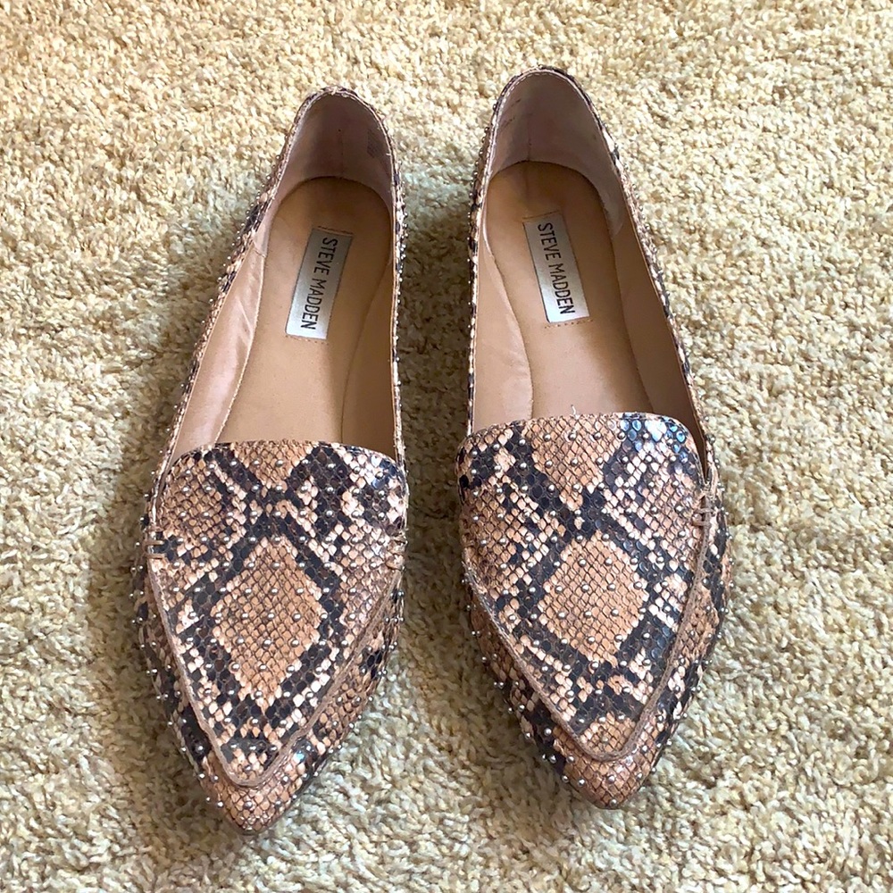 Steve Madden snakeskin flats